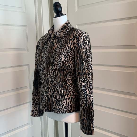 LAURA Women’s Animal Print Jacket - Picture 2 of 16
